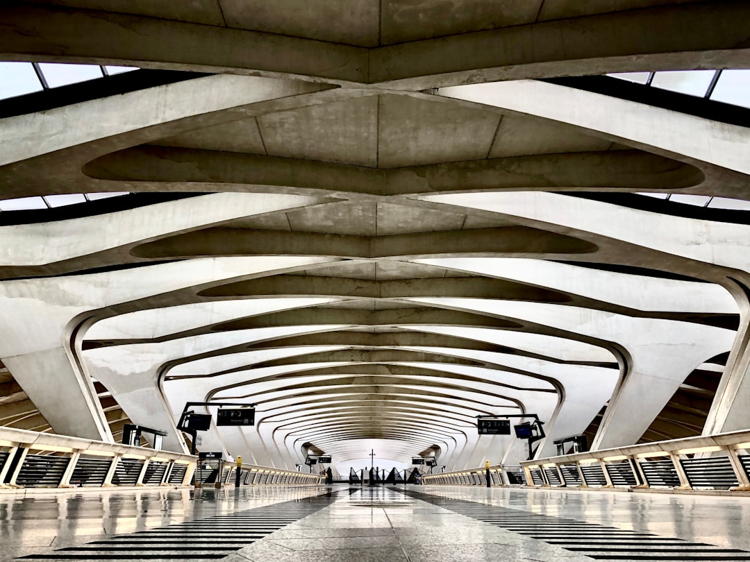 Regional Decoupling: Why London and Manchester Economies are Drifting Apart